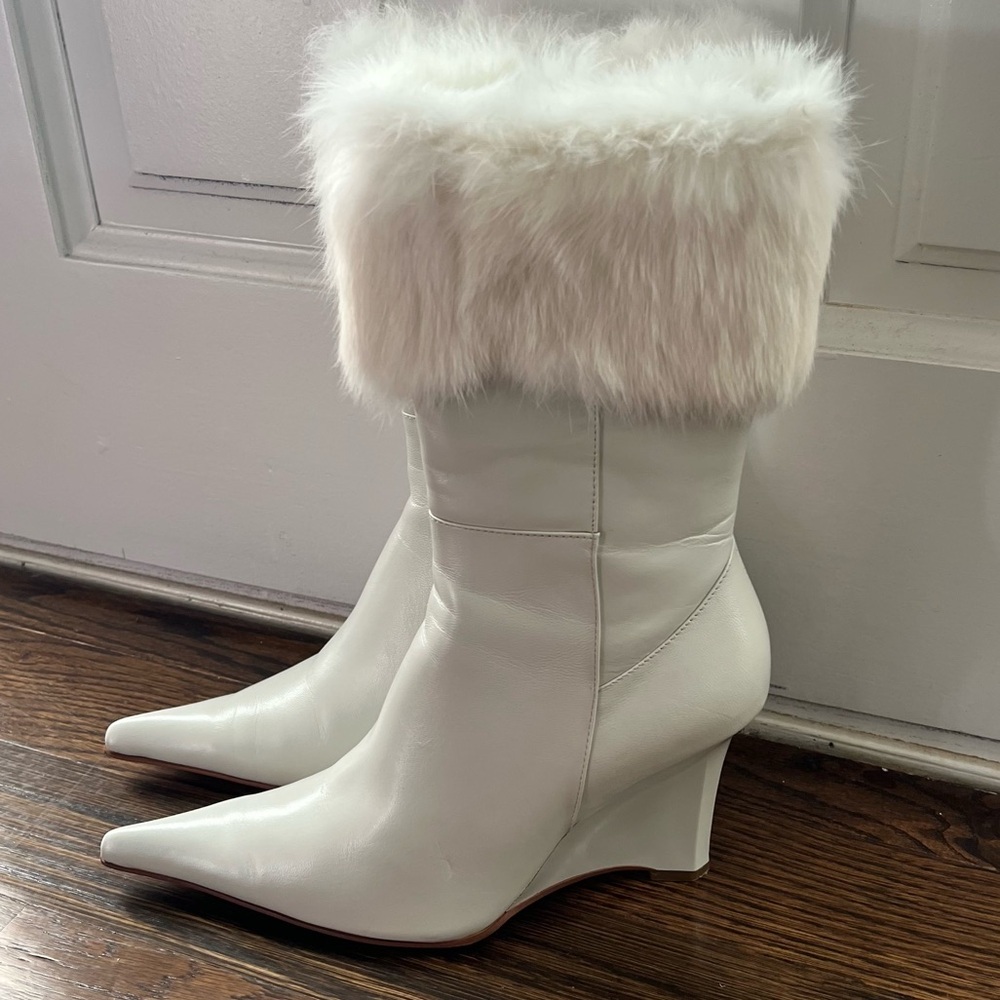 Luichiny White Faux Fur Heeled Boots